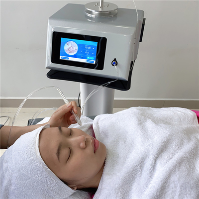 เครื่อง Jet Peel แบบเคลื่อนที่สำหรับการขจัดสิวหัวดำ / Comedone Eruptions